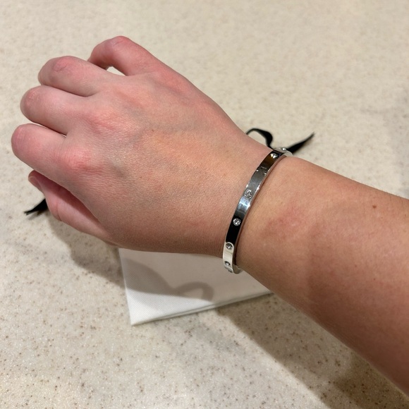 Kate Spade • Set In Stone Hinged Bangle • Silver - Picture 6 of 6